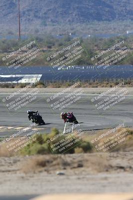 media/Nov-16-2025-Race Pace (Sun) [[8c5fa54630]]/Non Verified Riders (1st 20 Minutes)/1-Turn 14 (10am)/